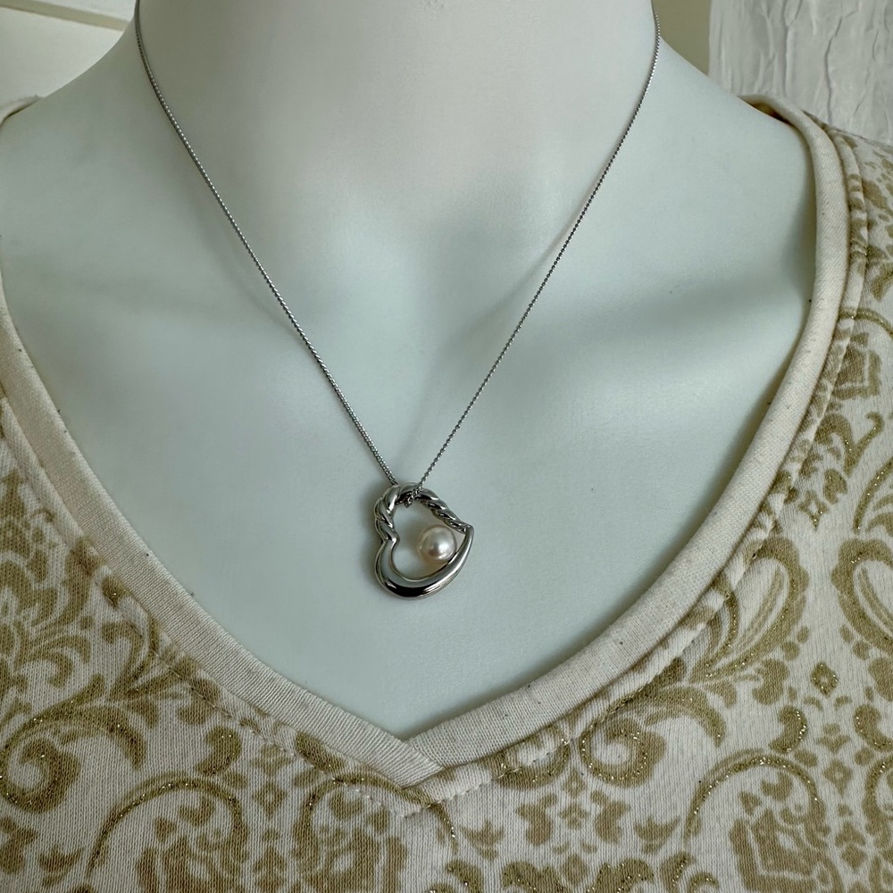 🤍Tasaki Akoya Pearl heart .925 silver necklace pendant 16 in long w box/papers